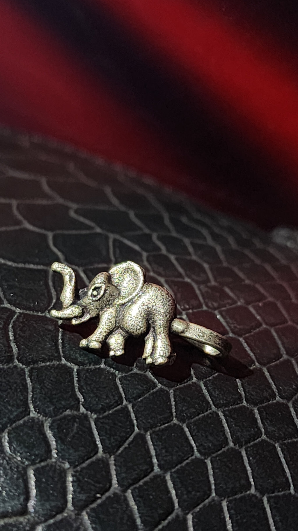 NOSE STUD ELEPHANT