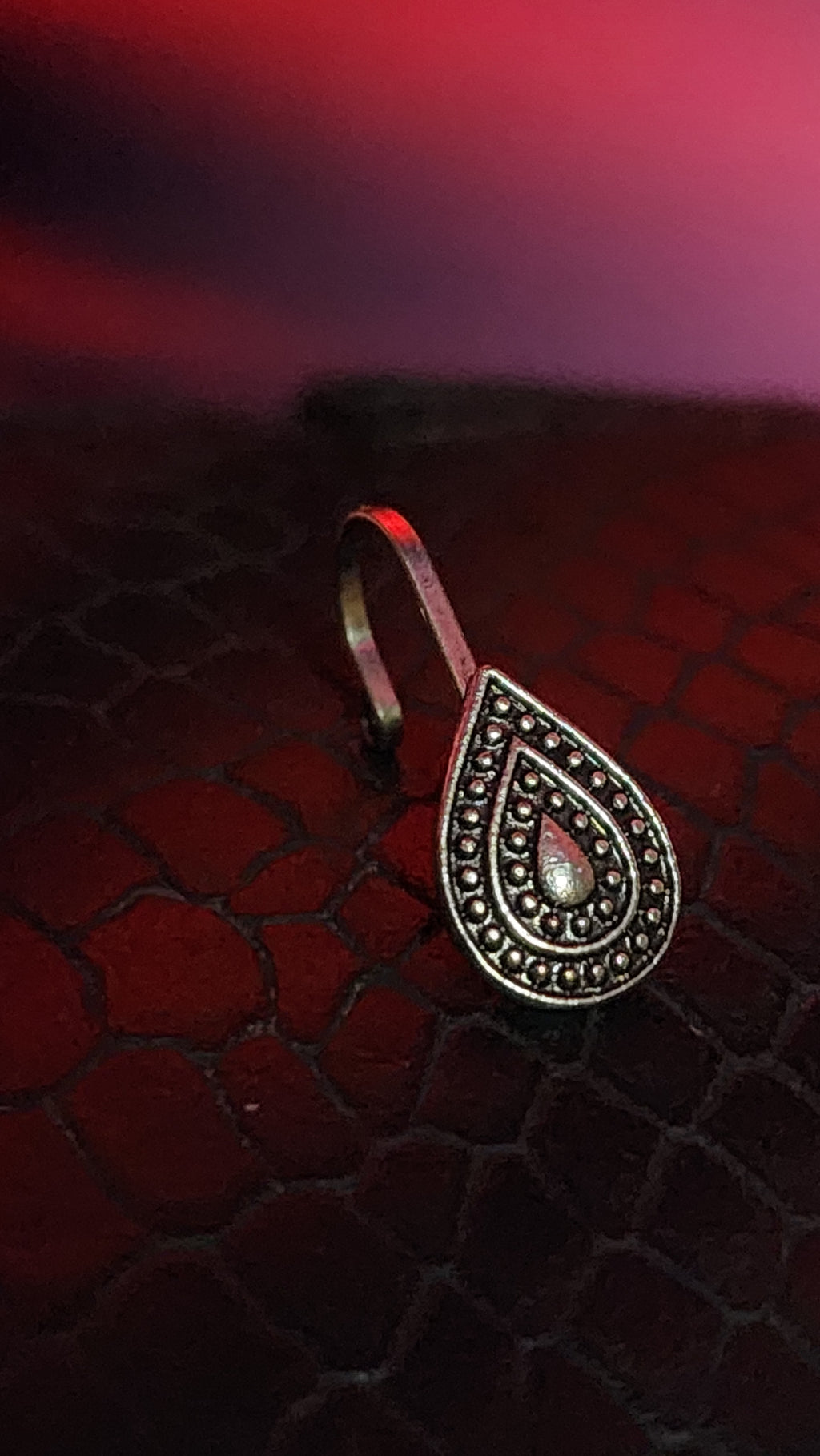 NOSE STUD
