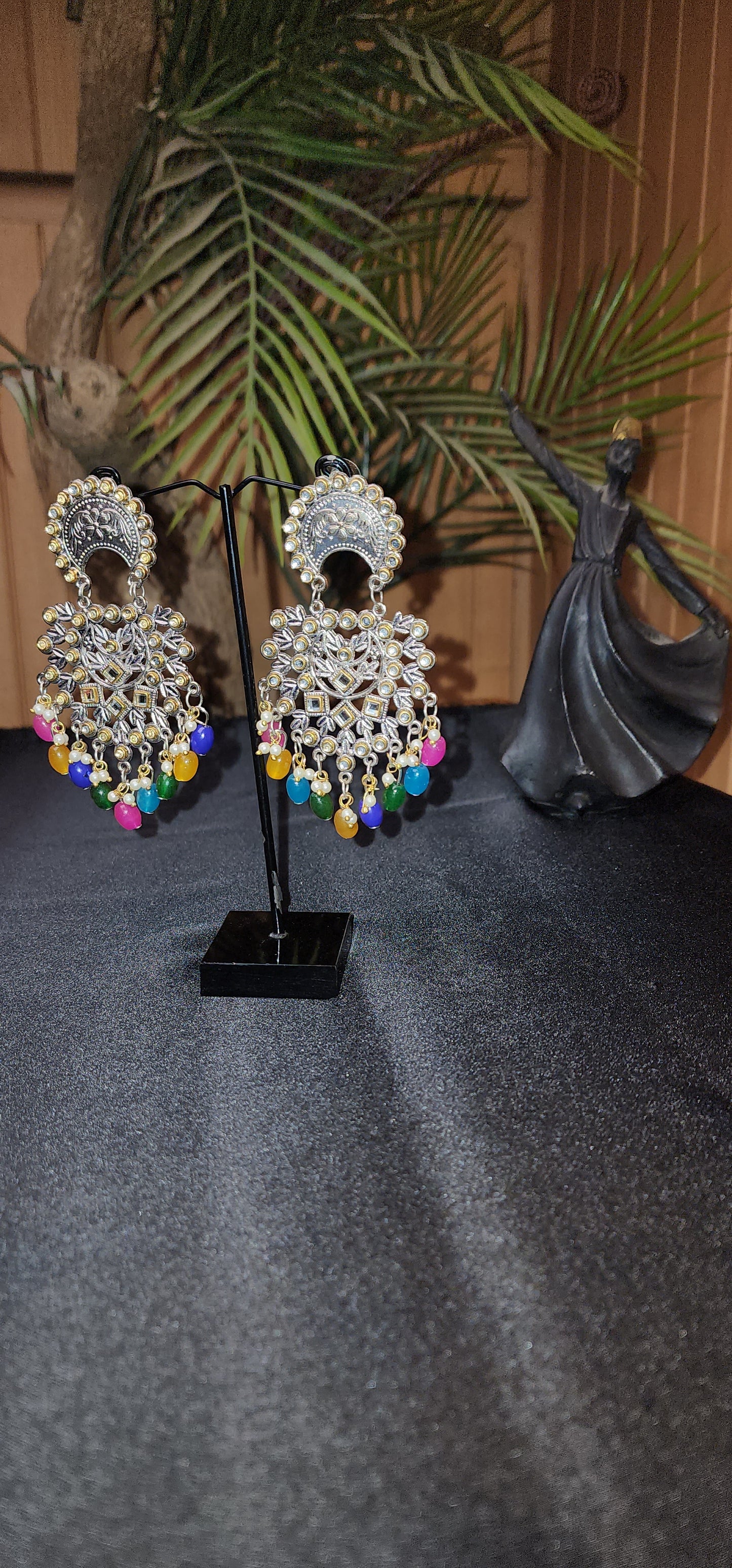 MULTI COLOUR STONE EAR RINGS