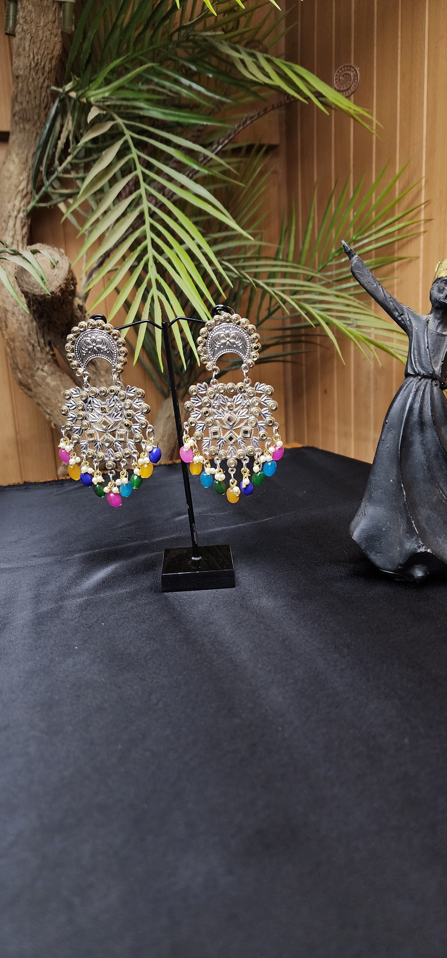 MULTI COLOUR STONE EAR RINGS