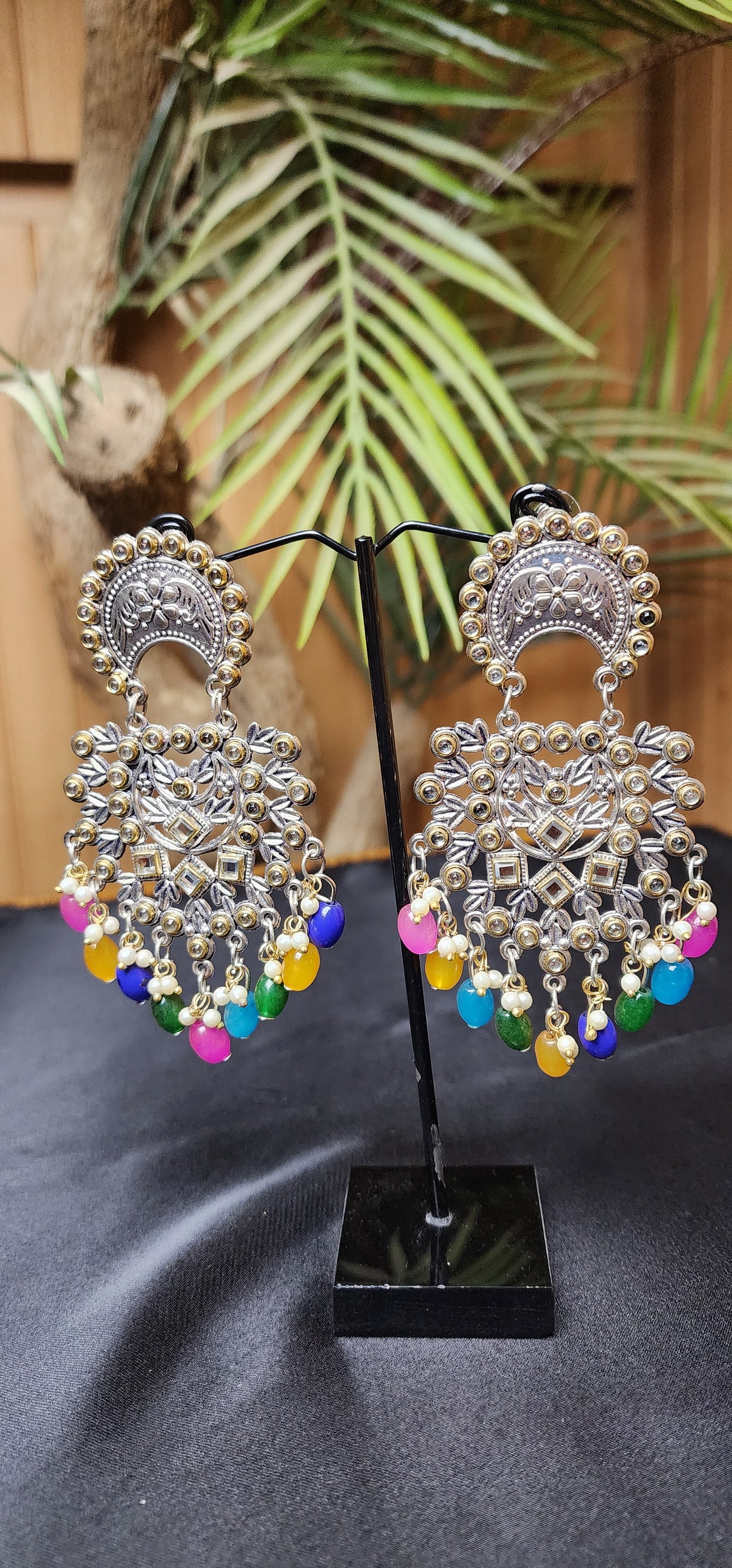 MULTI COLOUR STONE EAR RINGS