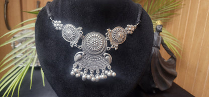 Oxidized 3-Piece Earring & Necklace Set