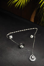 Black stone Inside Silver Zircon Outside Pendant Set with 2 Earrings