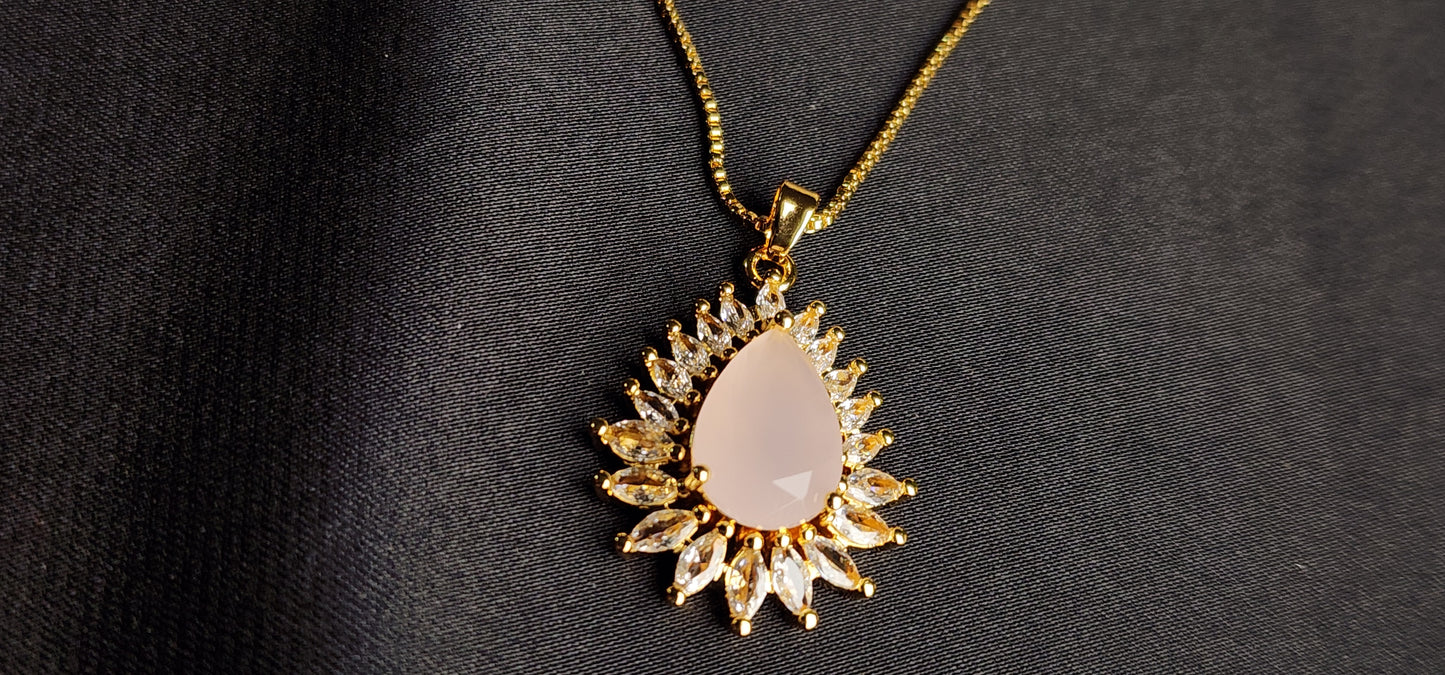 Pink Stone Big & Side Champagne Stone Outside 3-Piece Pendant Set
