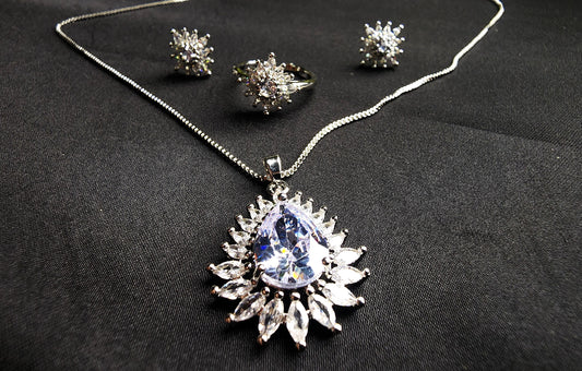Elegant Pendant Set