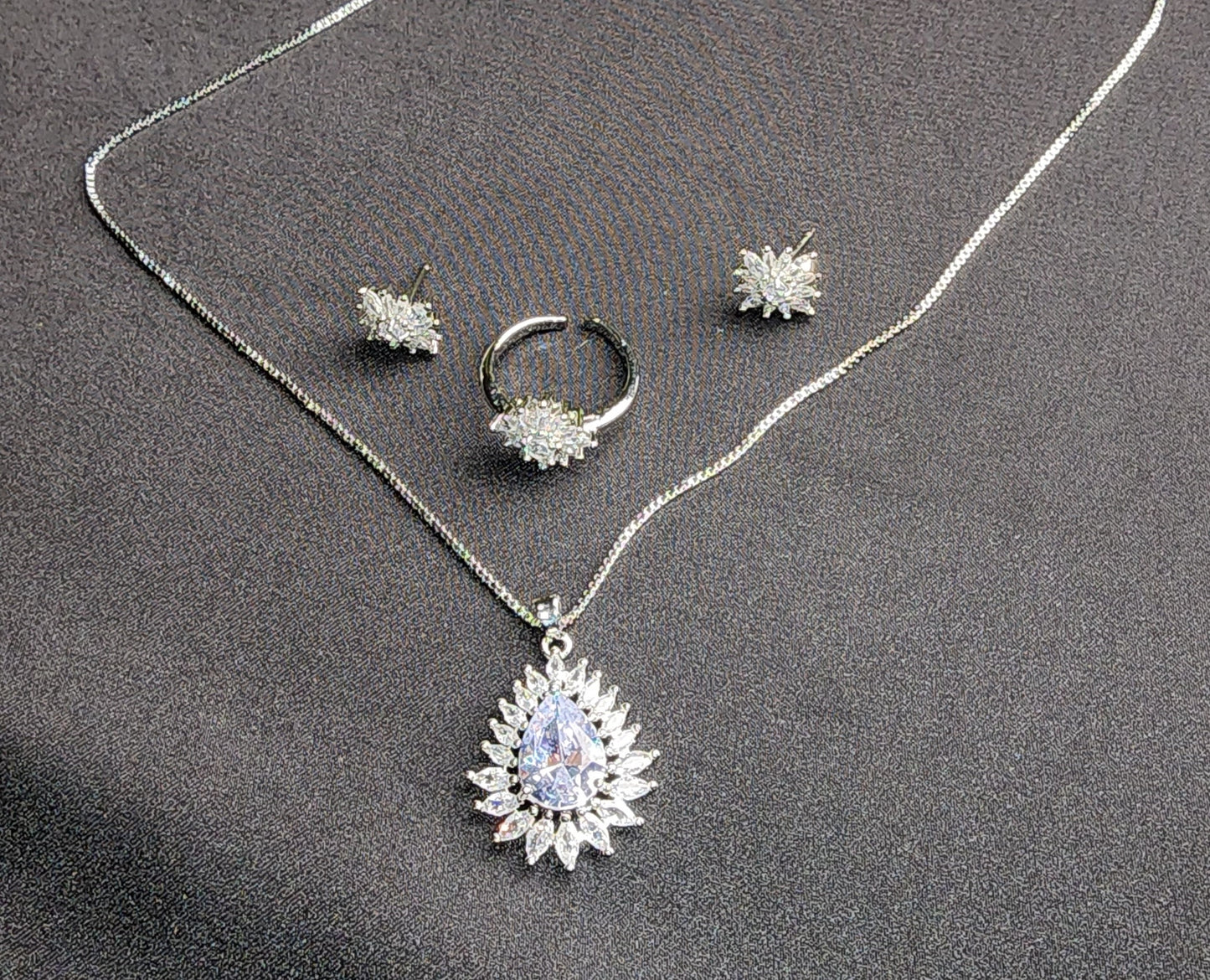 Elegant Pendant Set