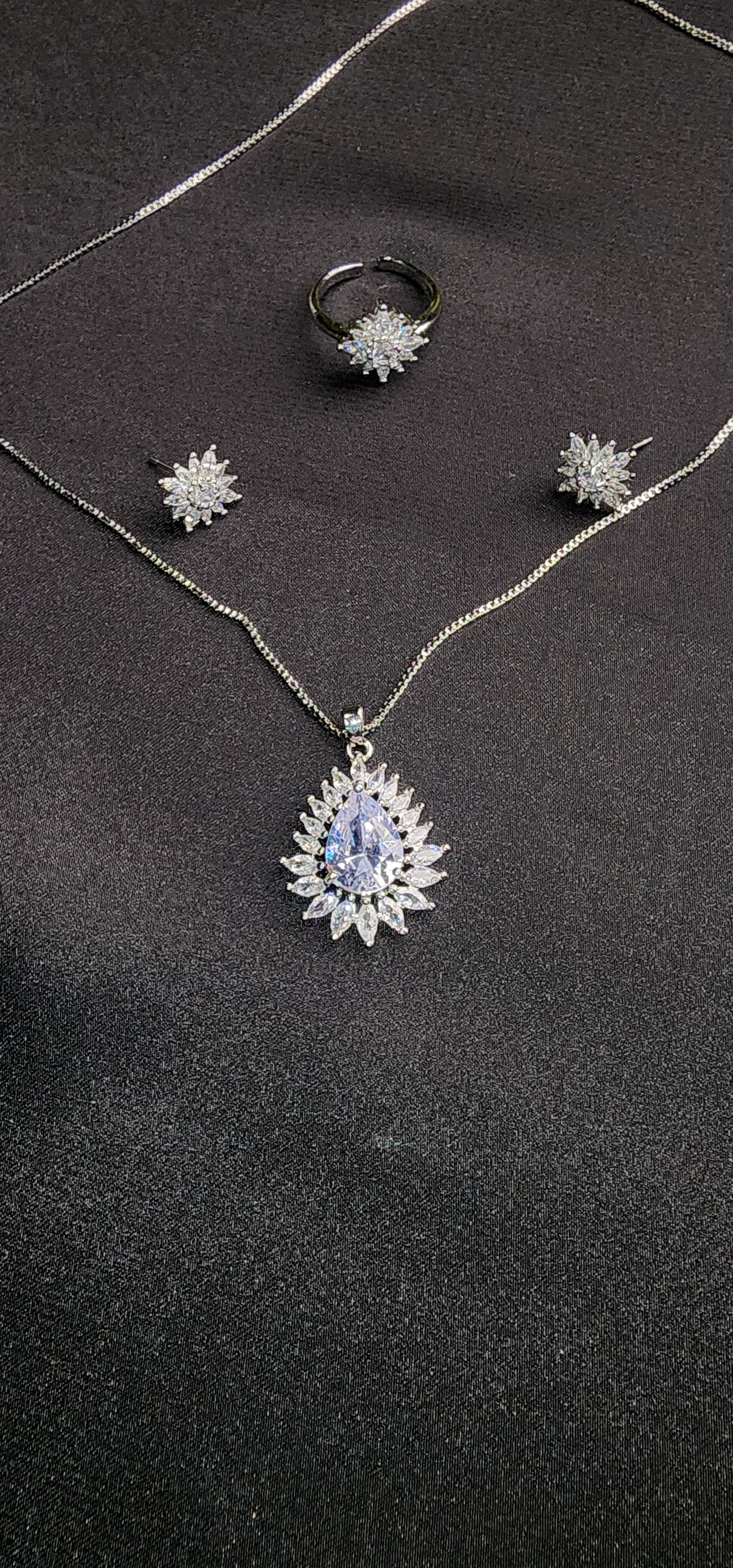 Elegant Pendant Set
