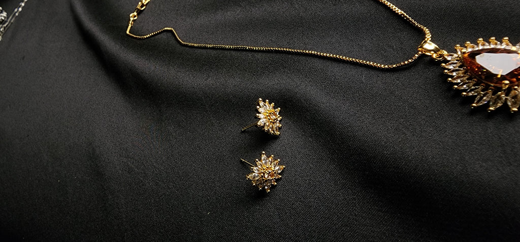 Elegant Pendant Set