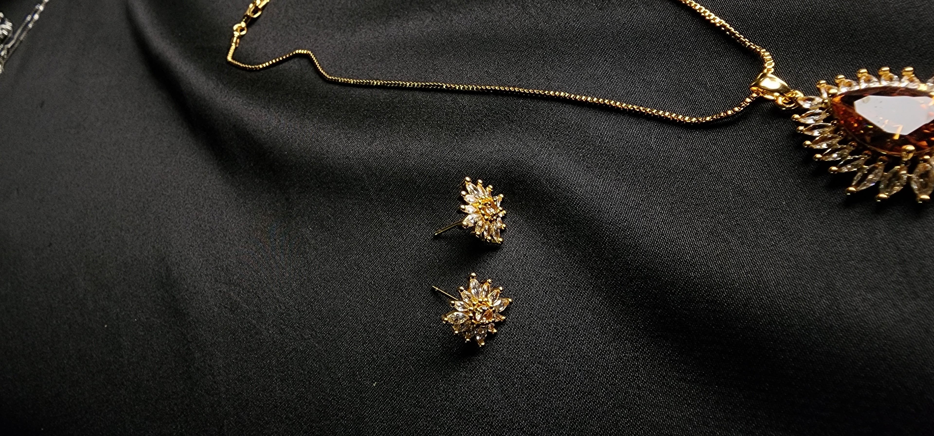 Elegant Pendant Set