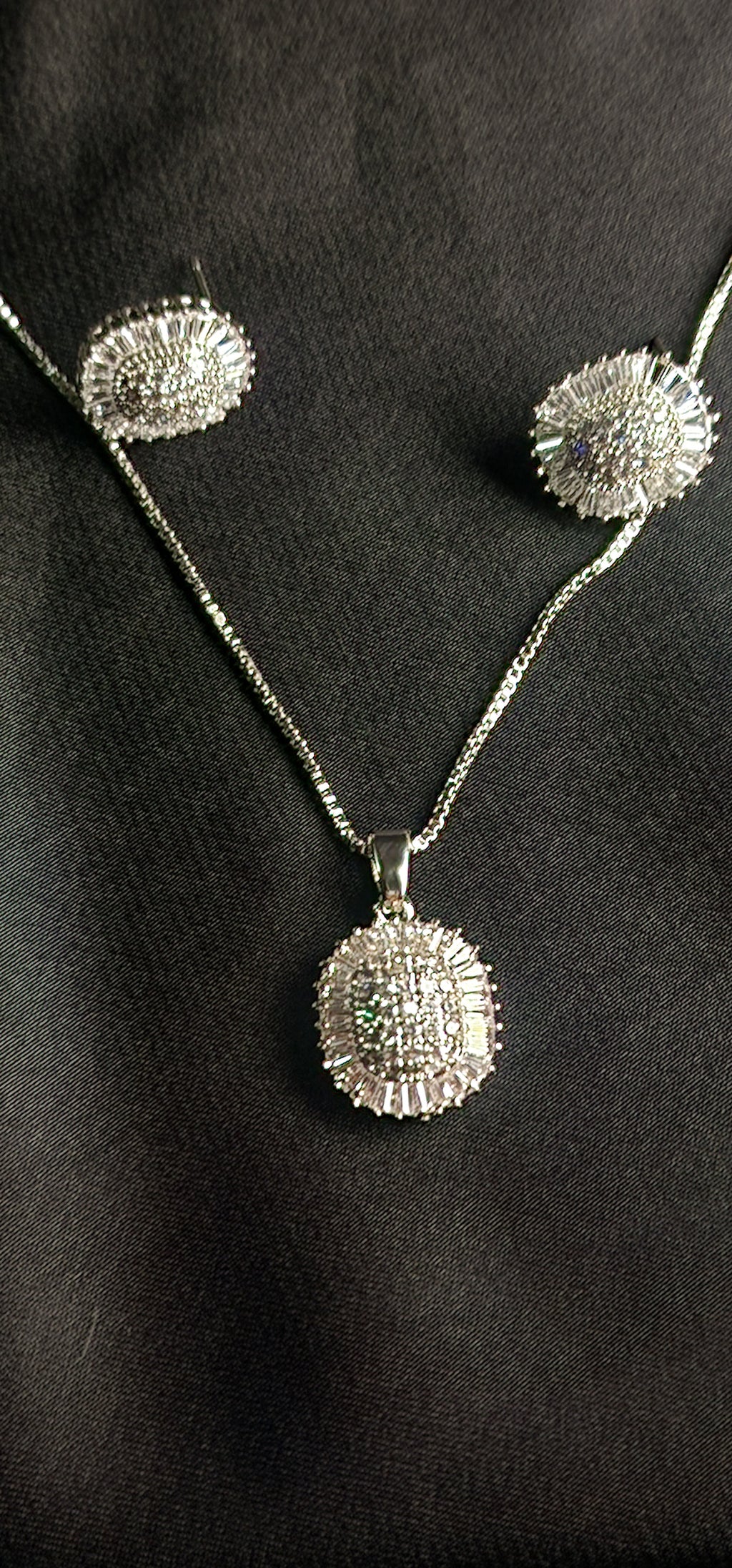 Full Stone Pendant Set