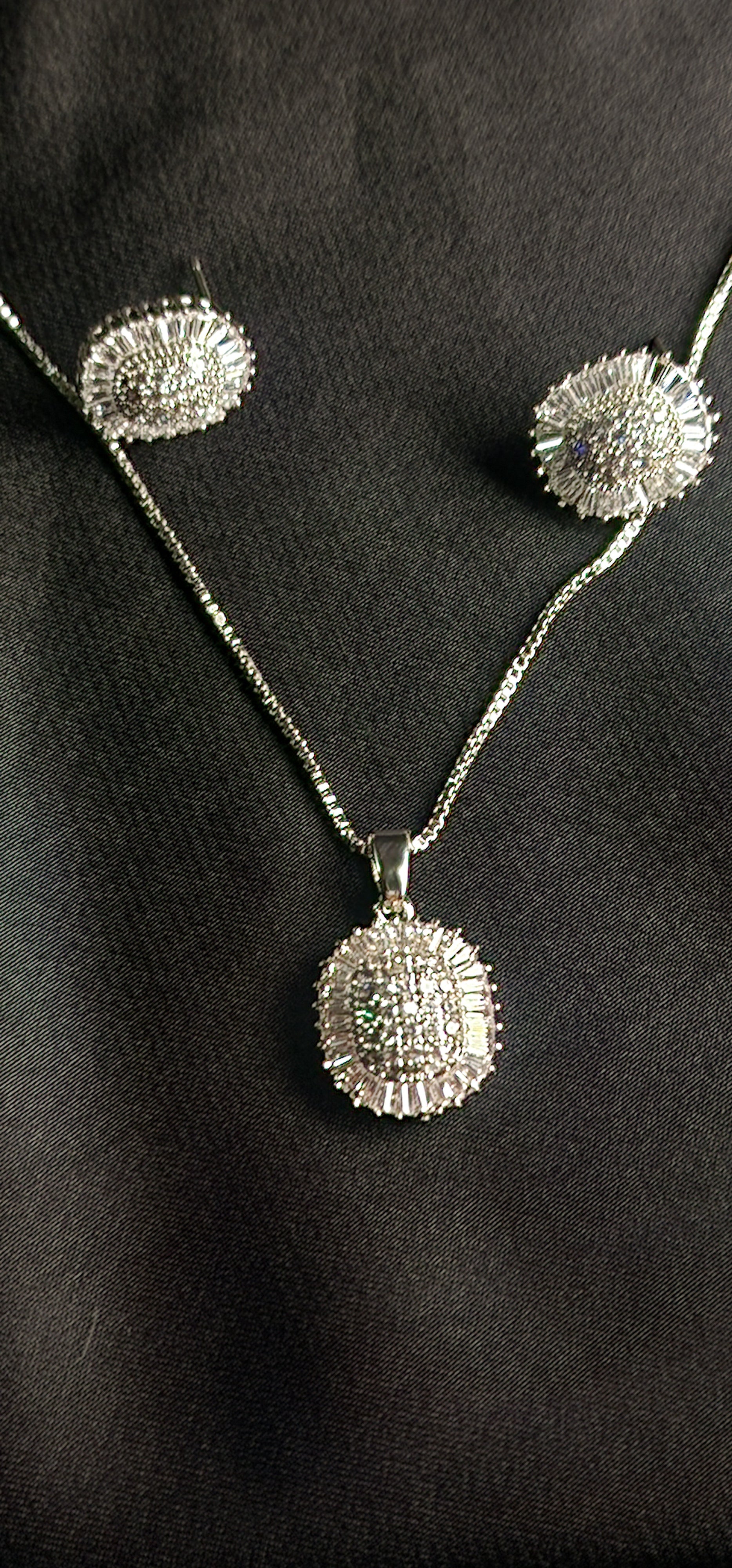 Full Stone Pendant Set