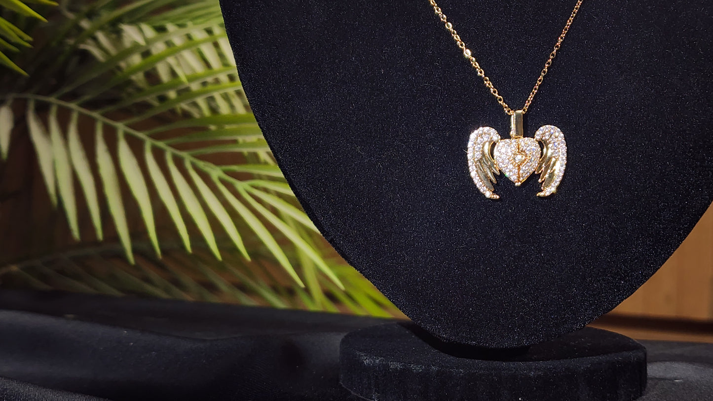 ❤️Open & Close Heart Locket❤️