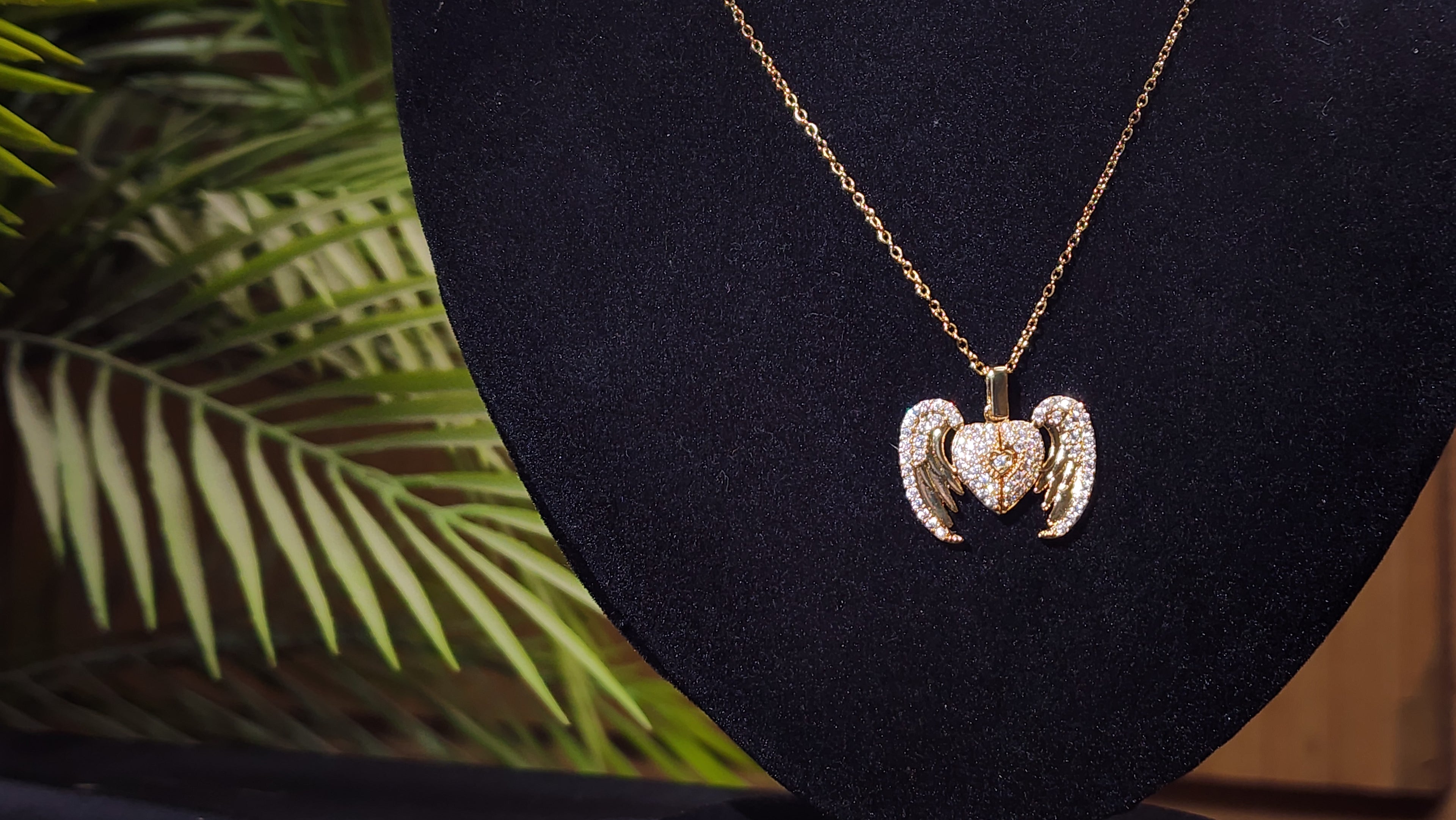 ❤️Open & Close Heart Locket❤️