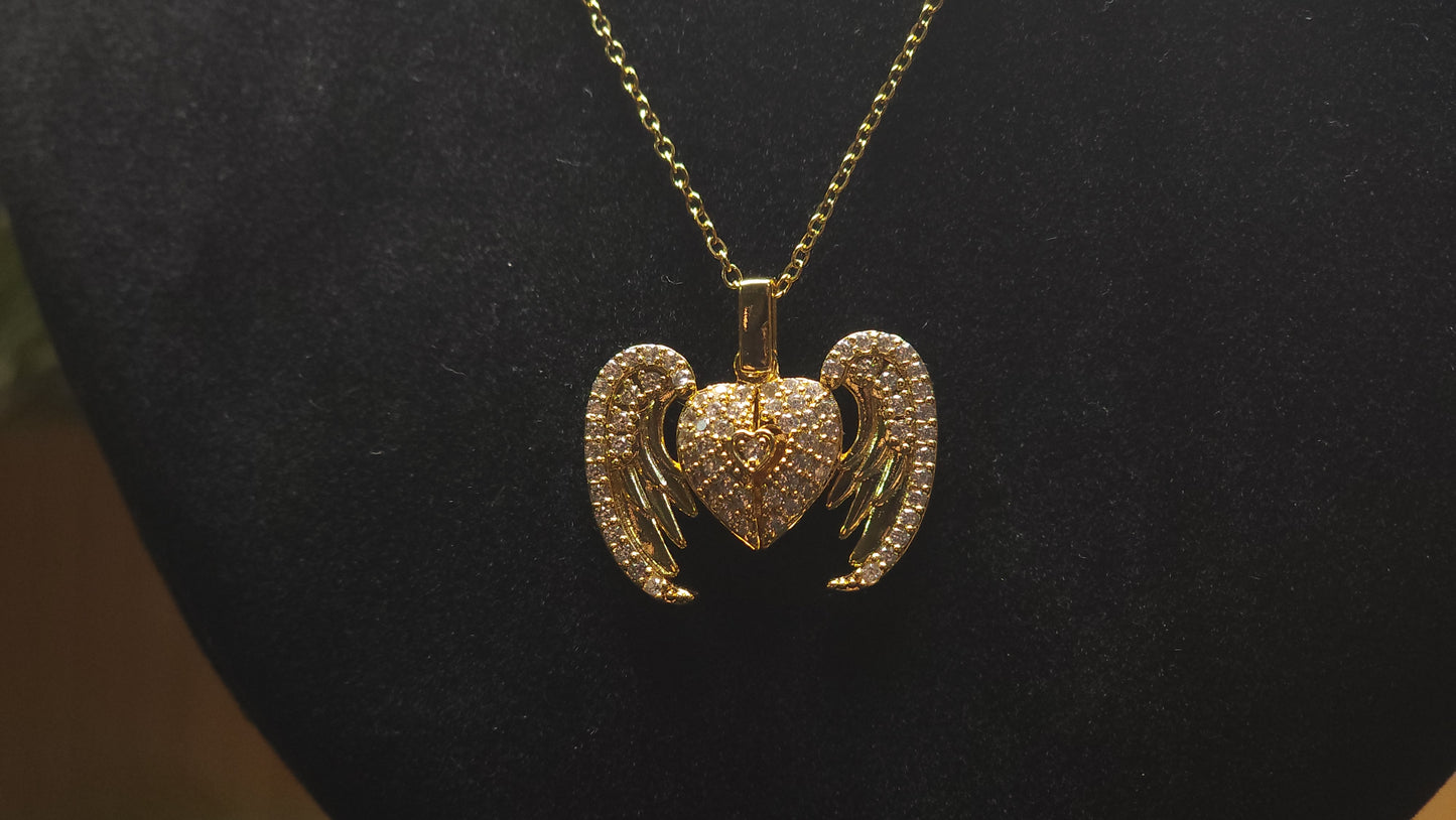 ❤️Open & Close Heart Locket❤️
