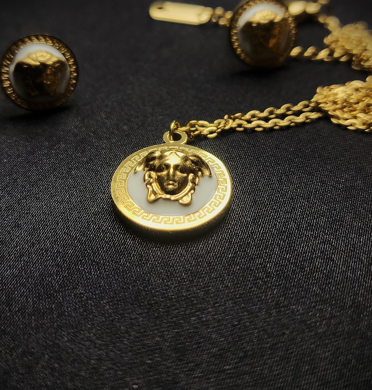 ✨ Versace Design Locket