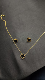 🌸 Flower Shape Locket Set