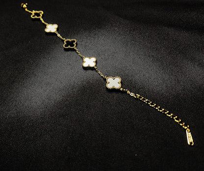 🌸 Flower Shape Bracelet