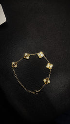 🌸 Flower Shape Bracelet
