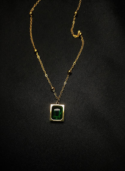 💚 Green Square Stone Locket