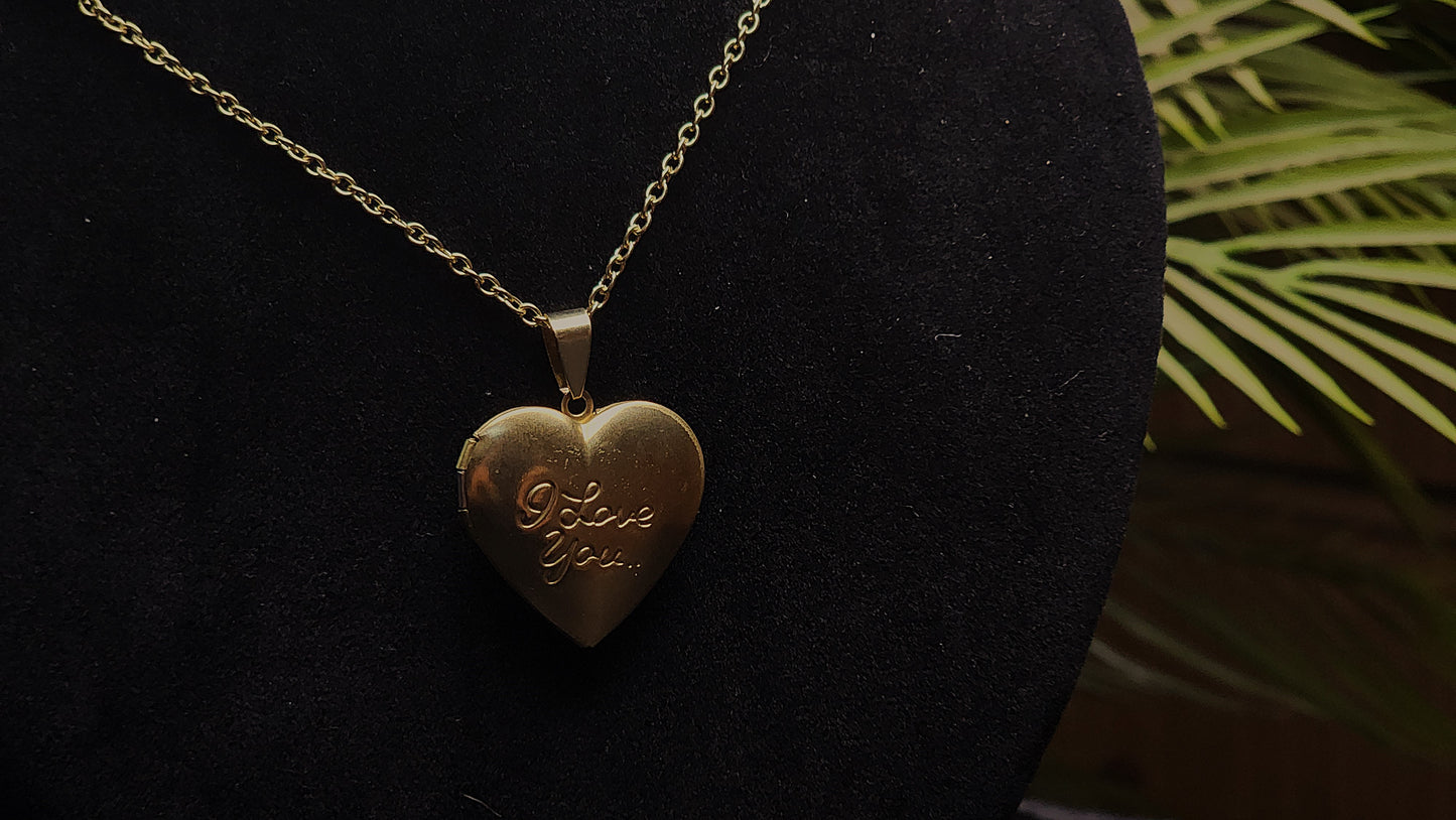 ❤️ I Love U Heart Symbol Locket
