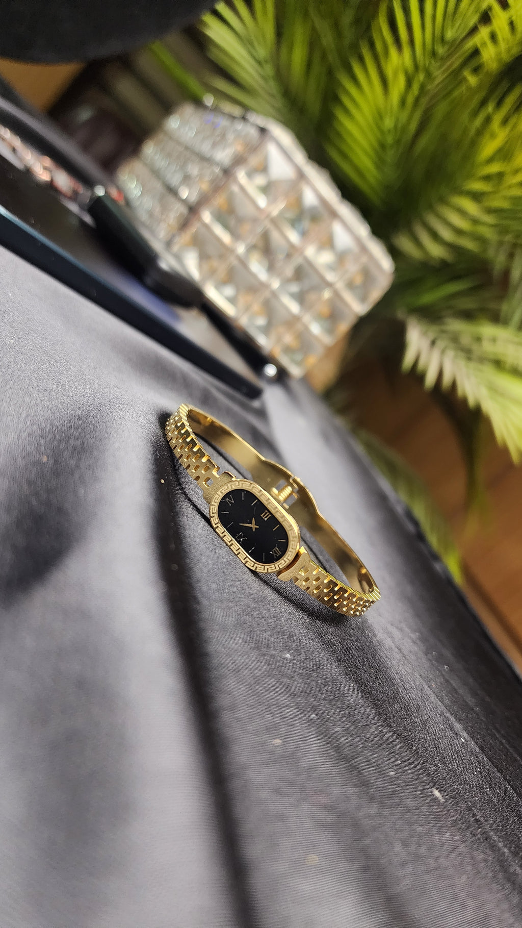 ⌚ Clock Style Bracelet