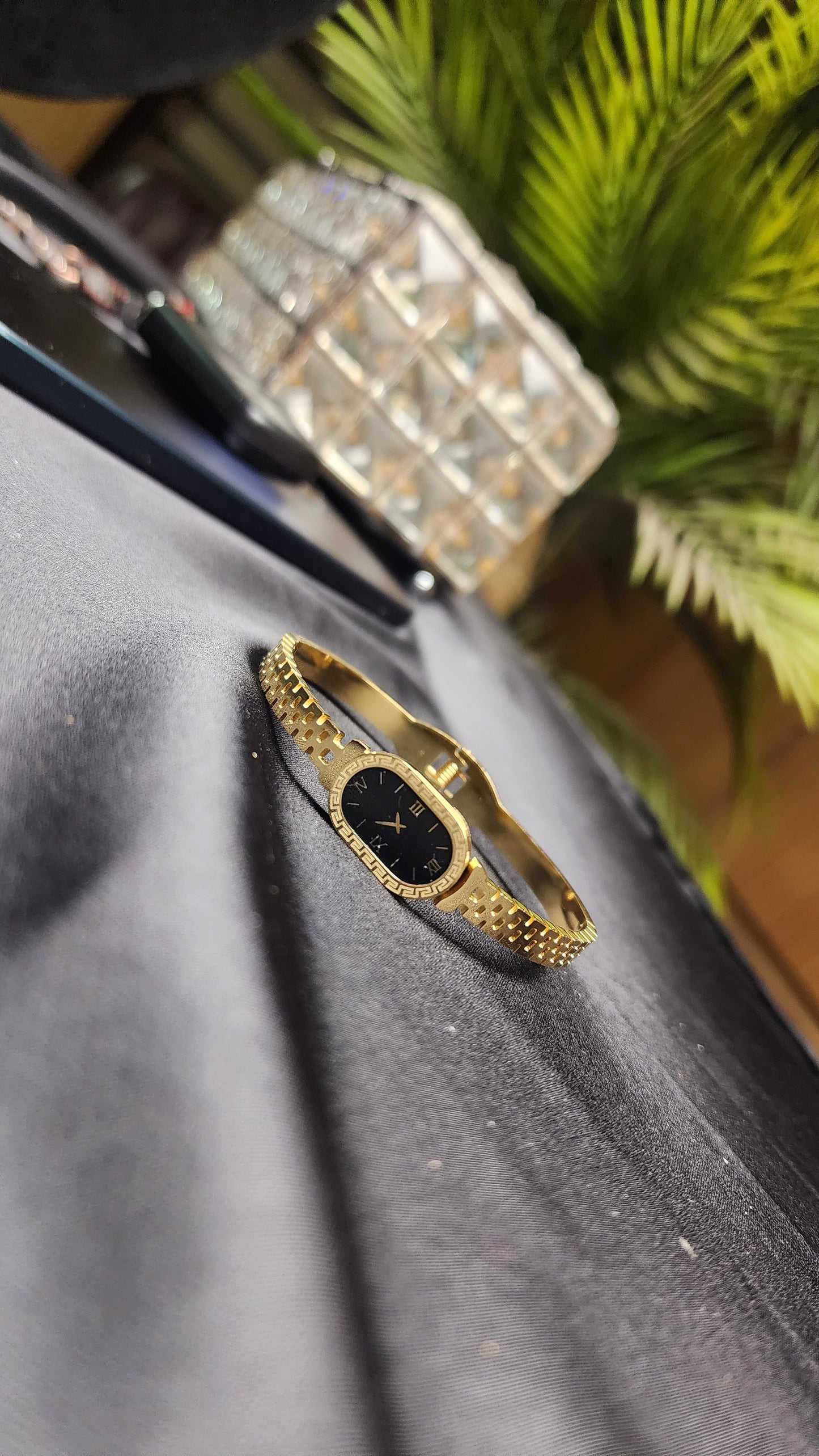 ⌚ Clock Style Bracelet