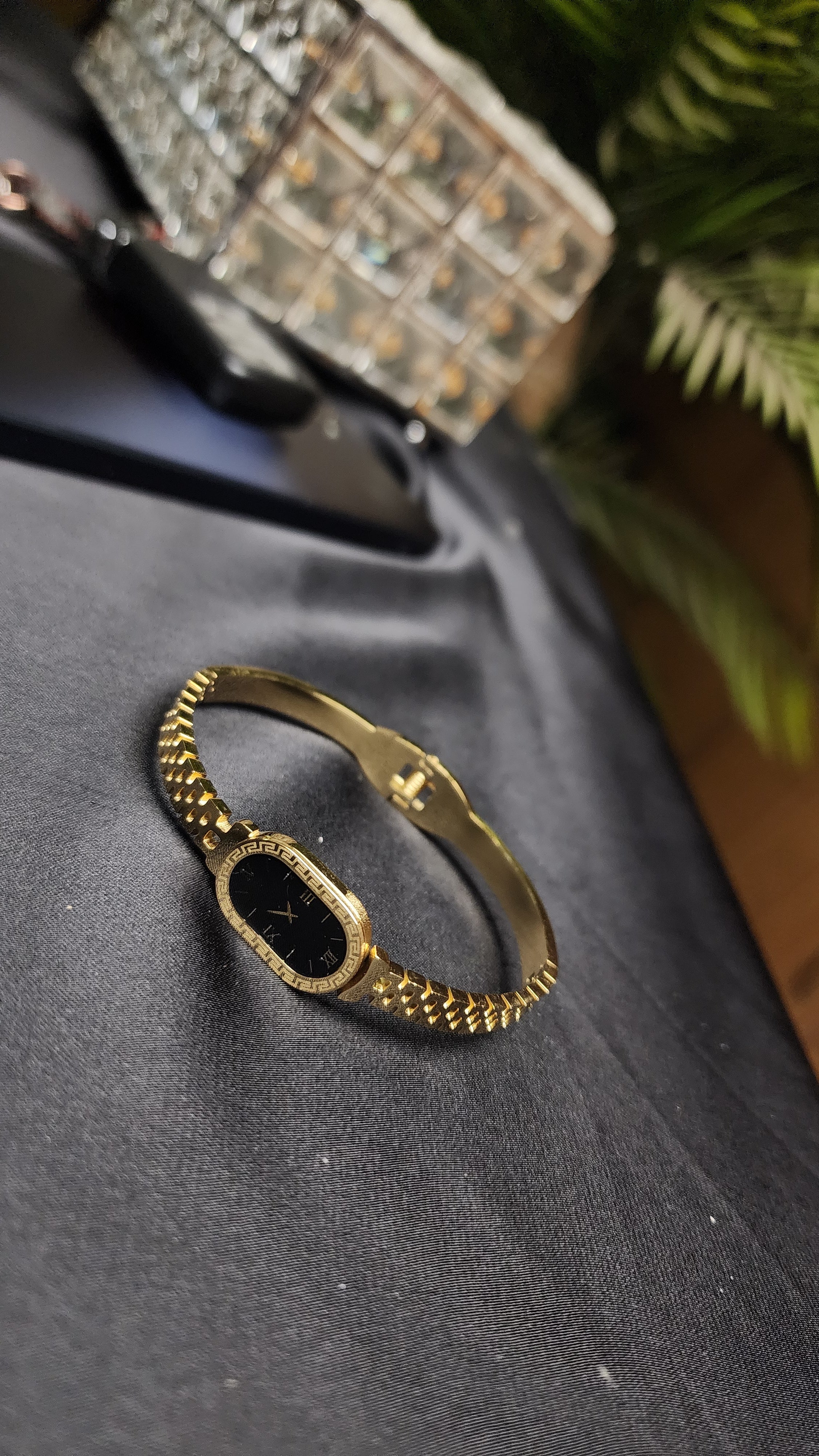 ⌚ Clock Style Bracelet