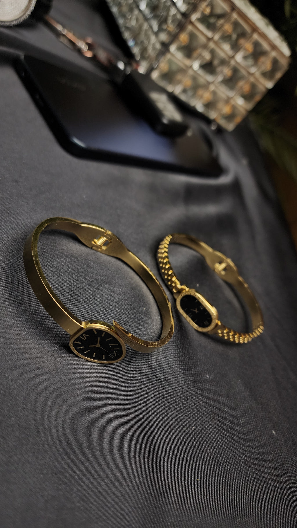 ⌚ Clock Style Bracelet