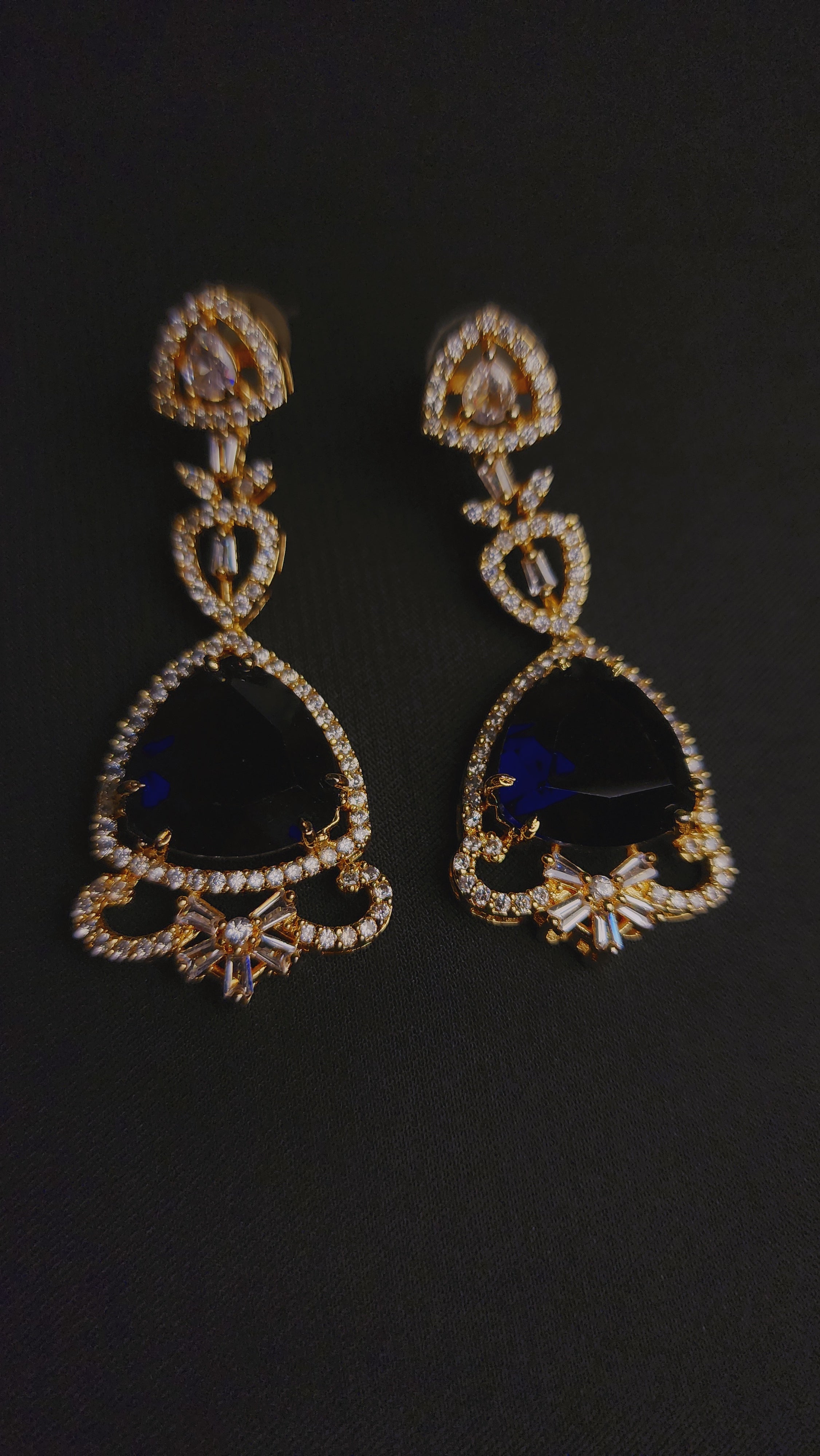 Breathtaking sapphire and AMERICAN diamond earrings