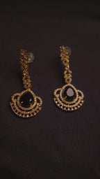 GOLD AND BLACK STONE EARING
