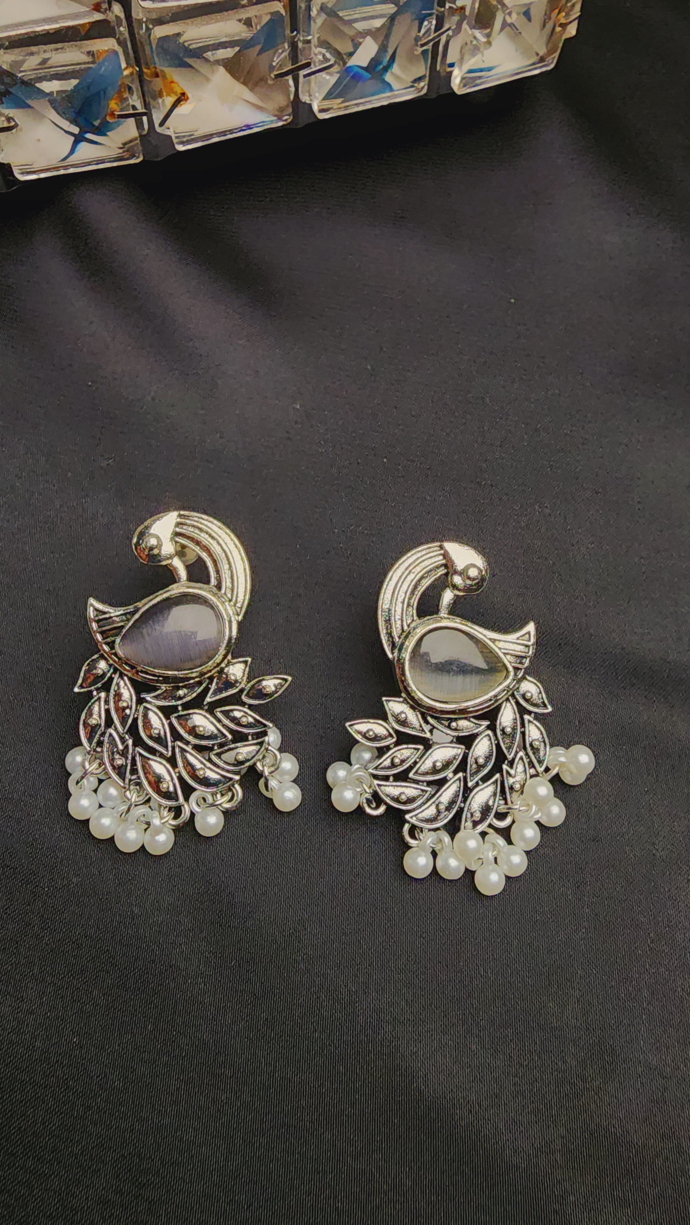 OXIDIZED PEACOCK MULTI POLKI AND PEARL