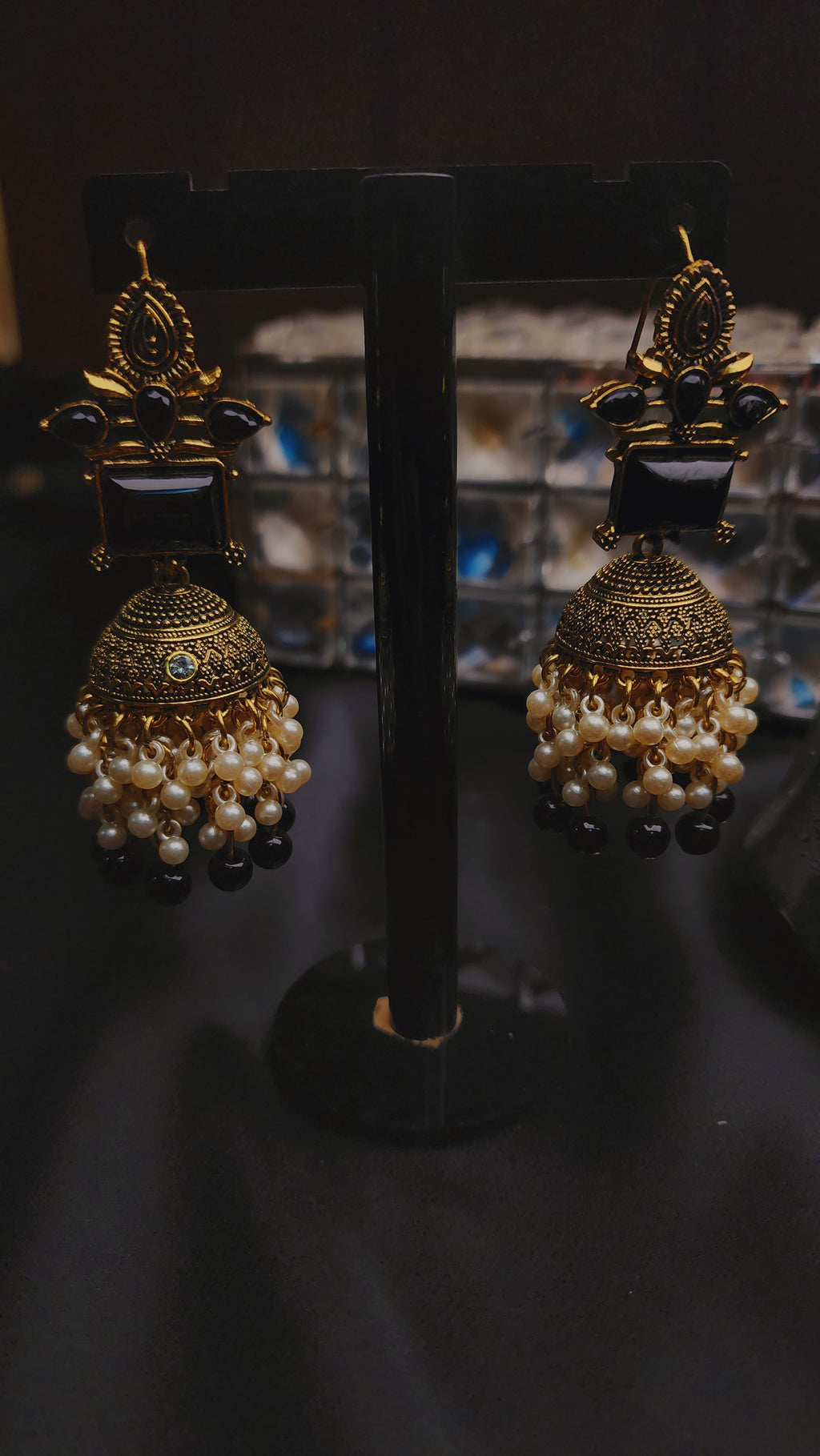 GOLD JHUMKA WITH PEARLS