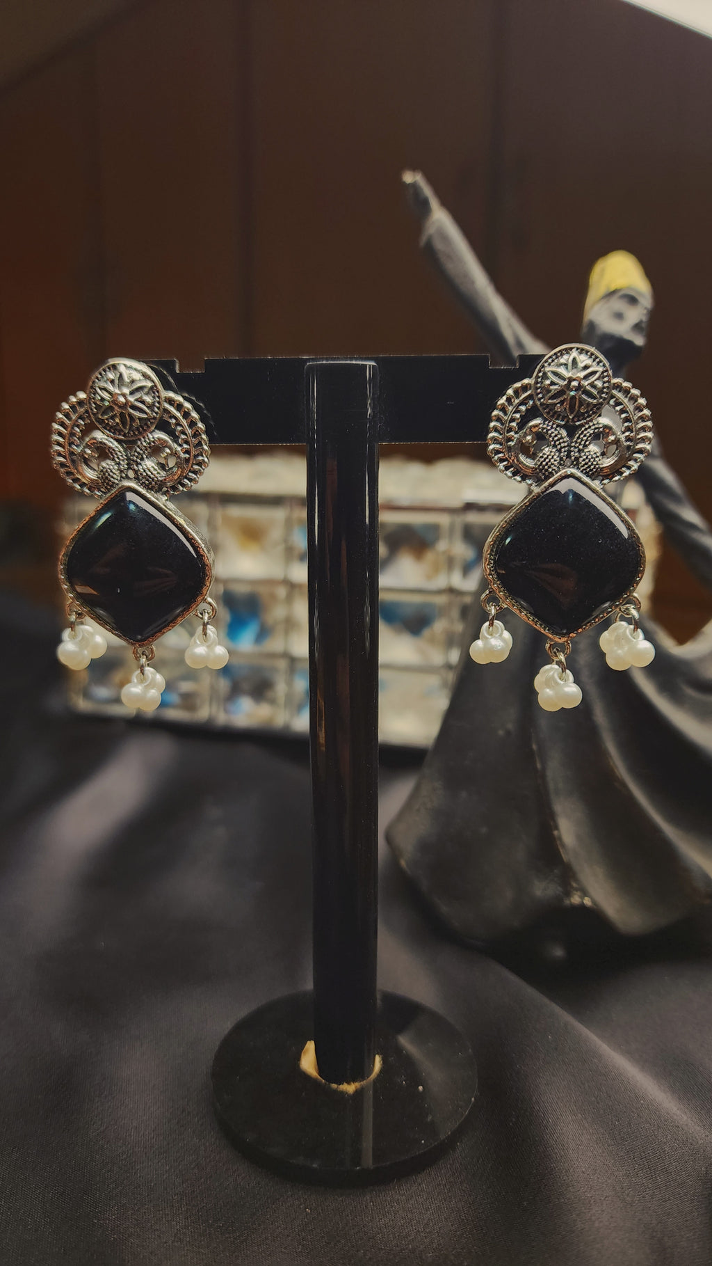 stunning silver-toned earrings BLOACK STONE