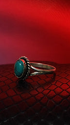 Stunning Turquoise Ring