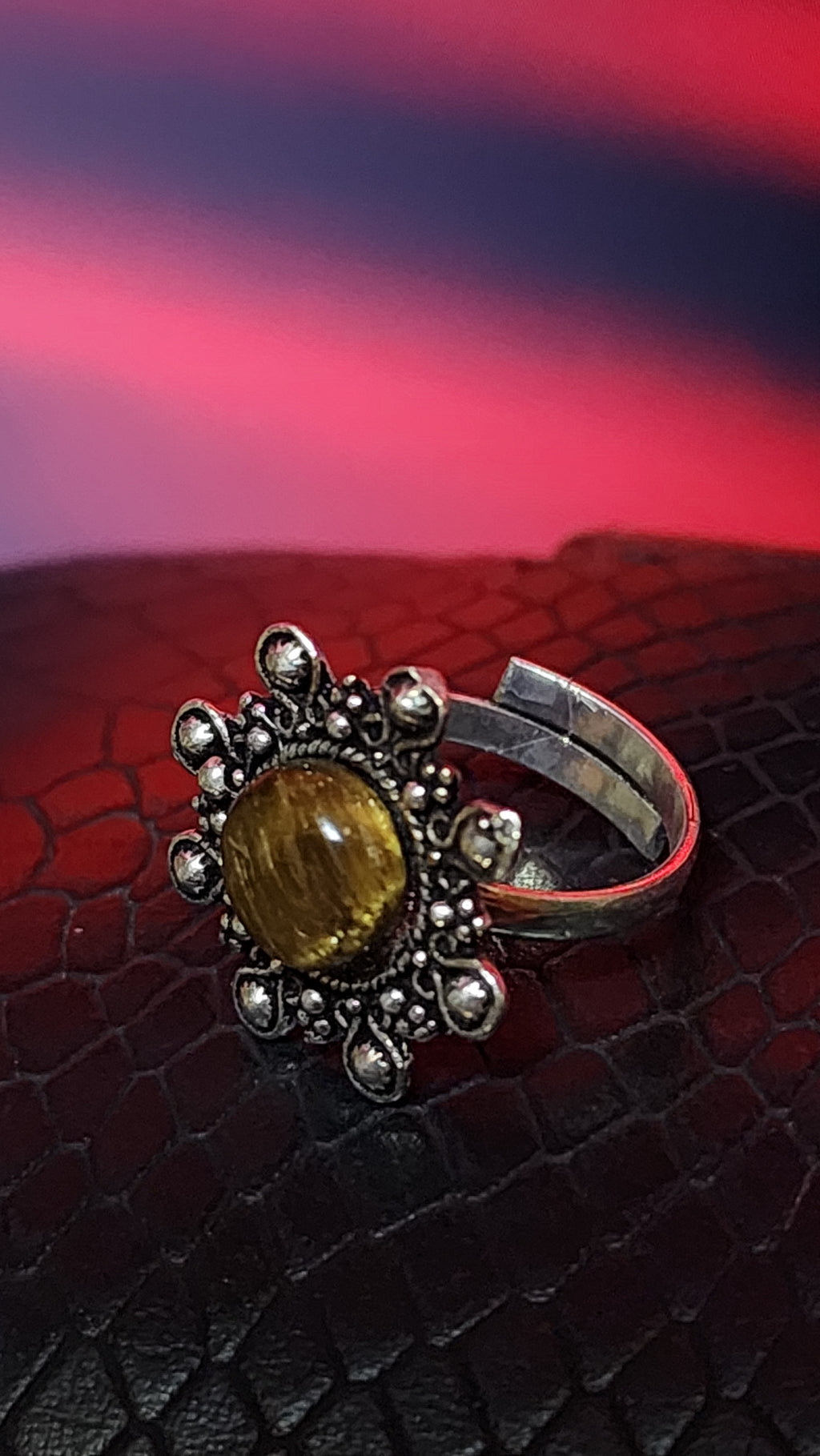 YELLOW STONE CENTER RING