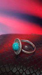 Delicate Beauty FEROZA RING