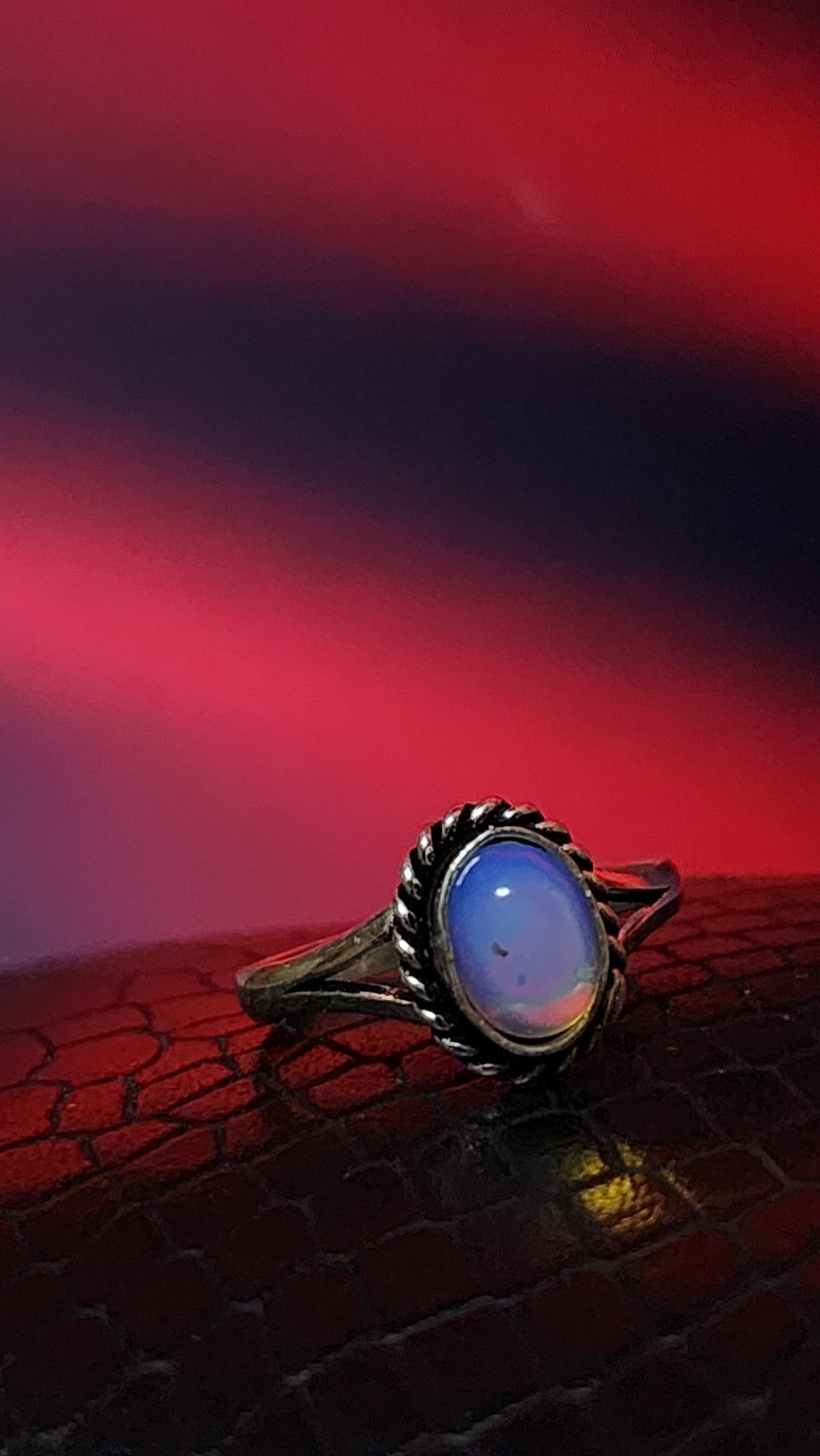 💎 Elegant Stone Ring