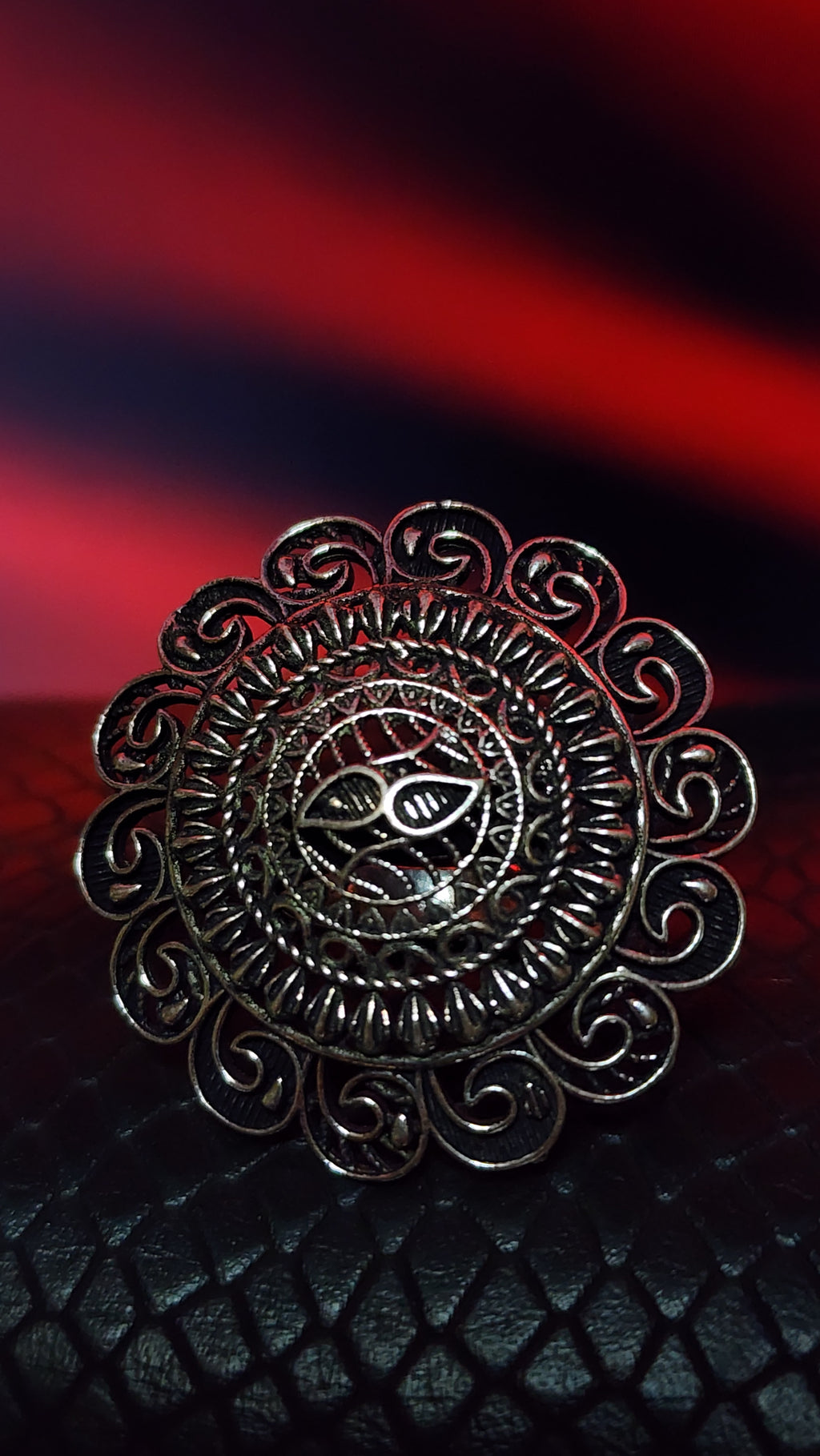 ORNATE SILVER RING