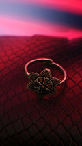 STYLIZED FLOWER RING