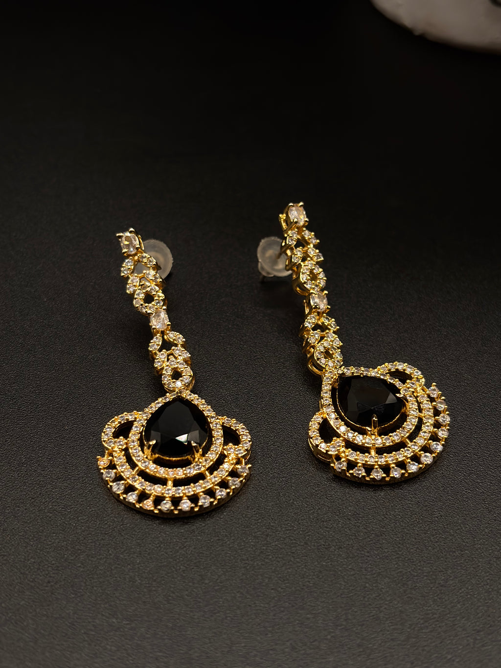GOLD AND BLACK STONE EARING