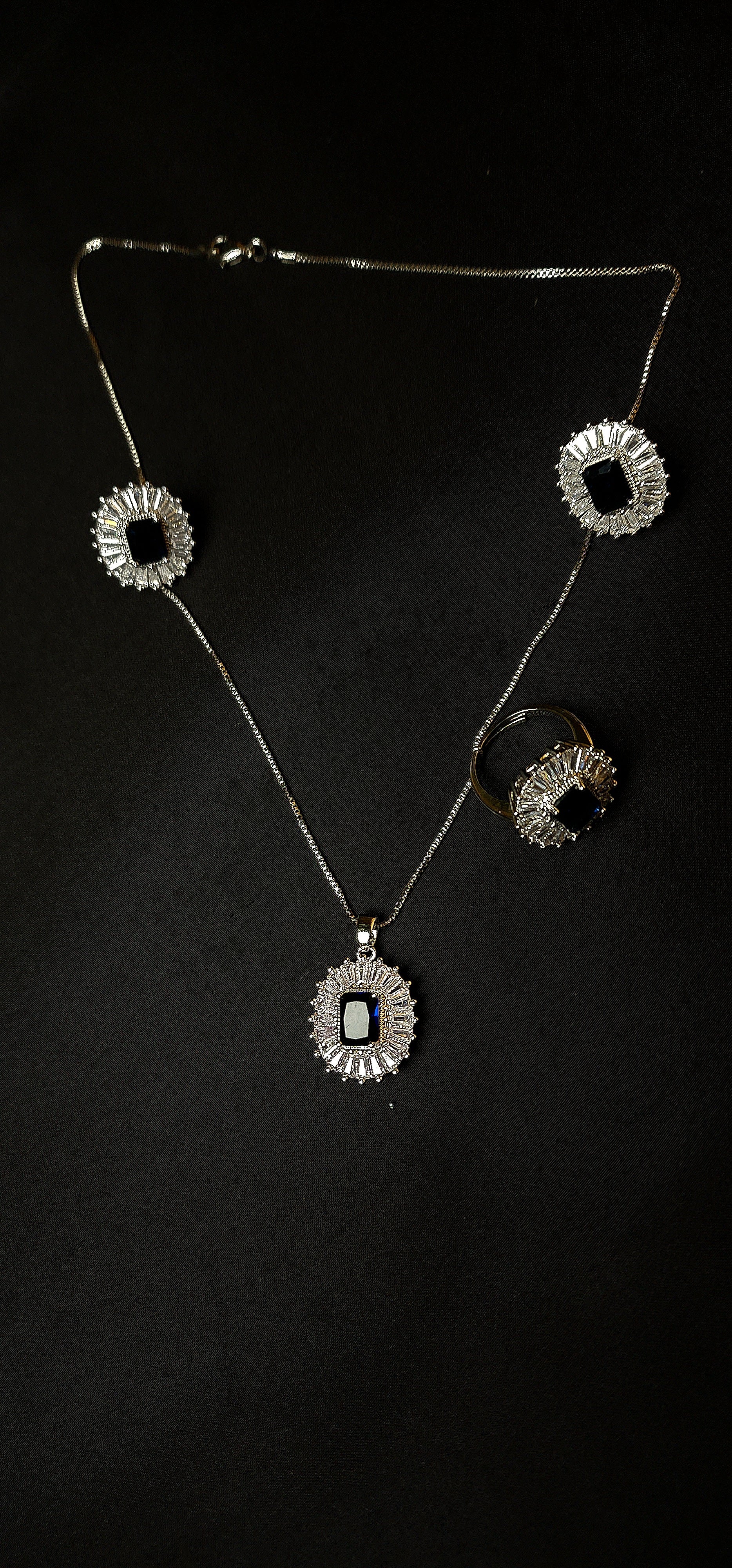 PENDANT SET