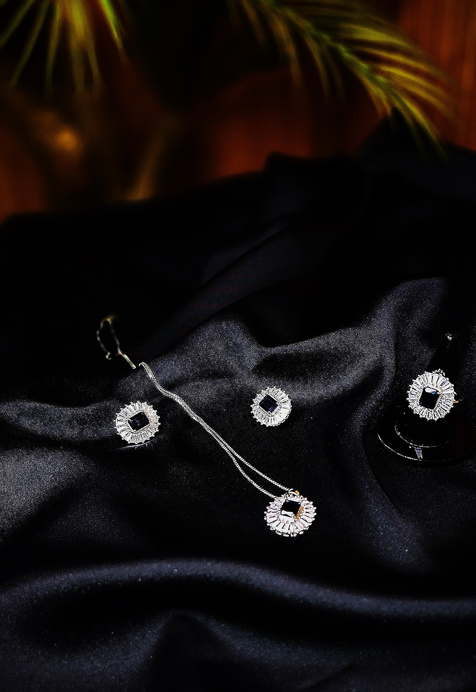 PENDANT SET