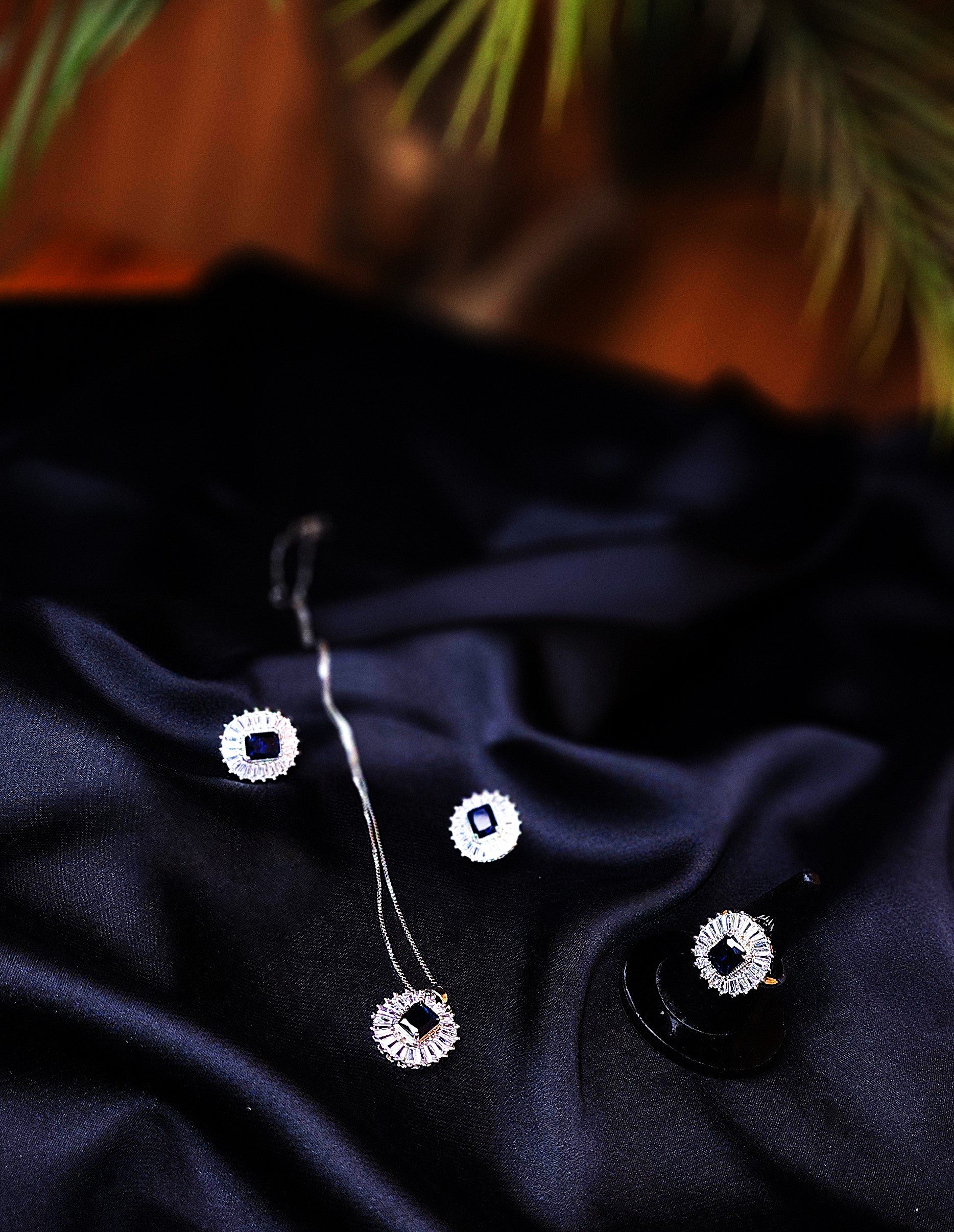PENDANT SET