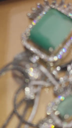 ELevate your style with this exquisite jewelry set