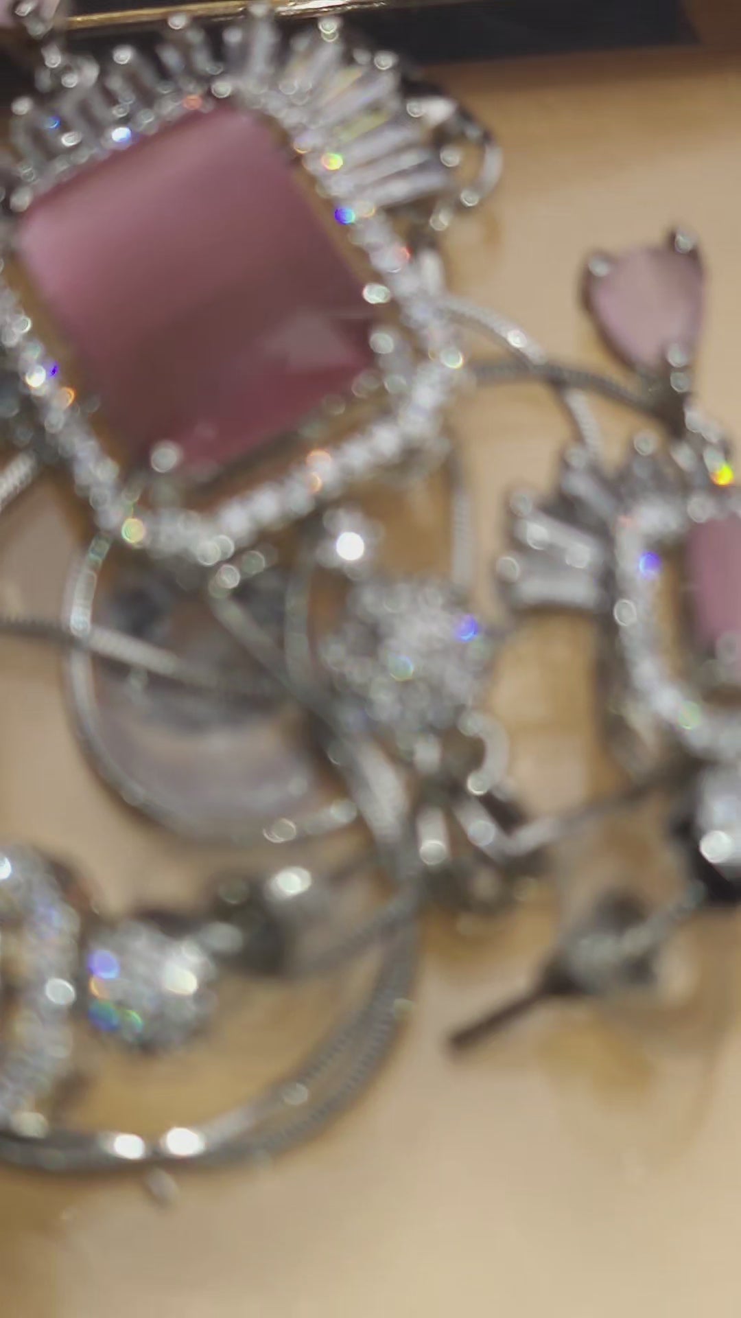 ELevate your style with this exquisite jewelry set