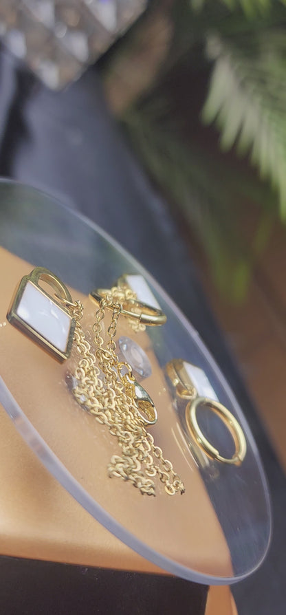 💎 Beautiful White Stone Locket Sets