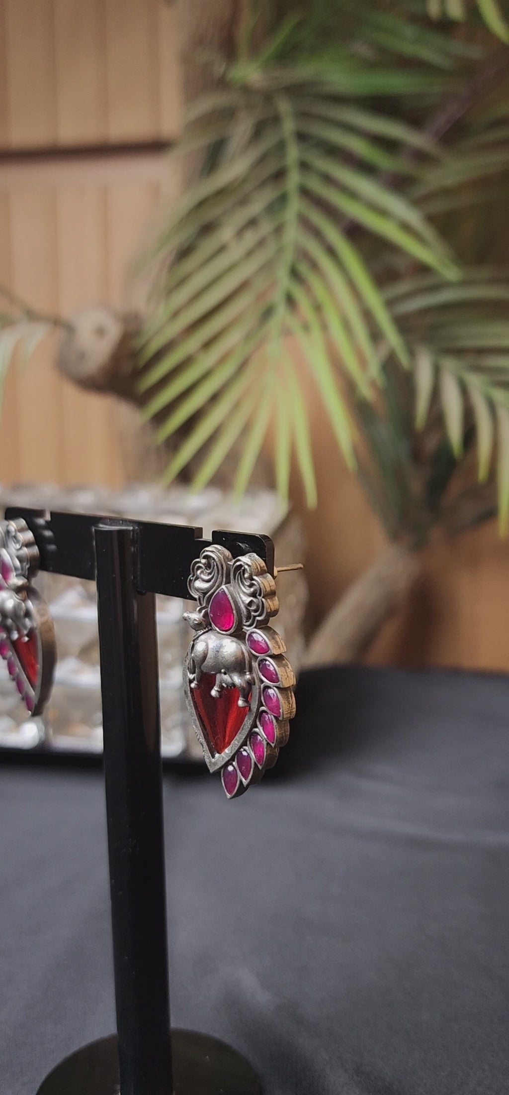 ❤️🐘 Red Elephant Heart Stone Earrings
