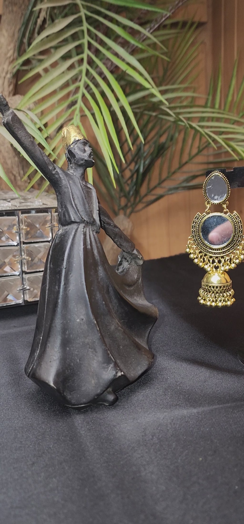 ROUND MIRROR  INSIDE EARRINGS